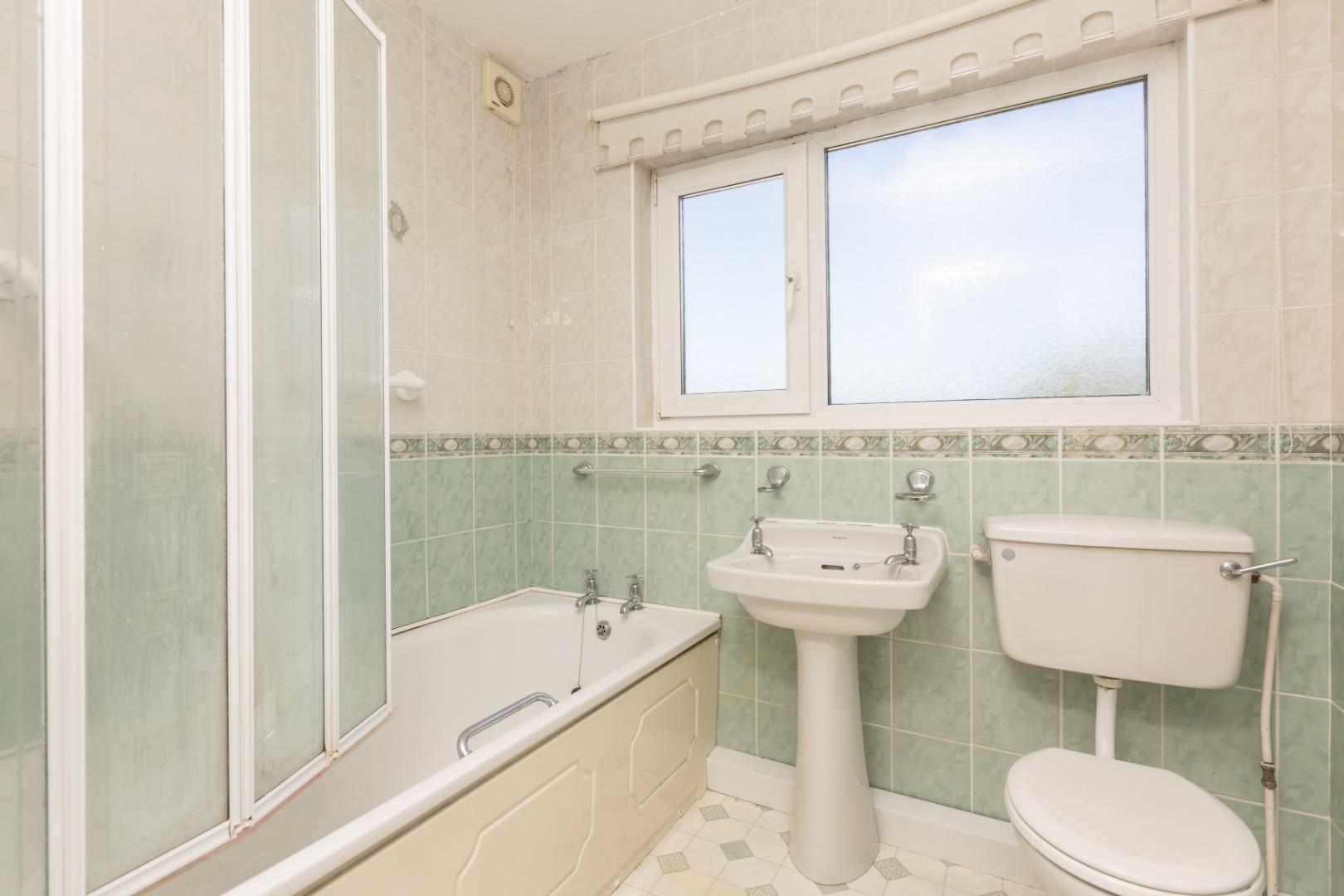 Overland Close, Mumbles, Swansea, SA3 4LR